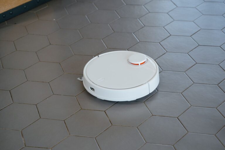 Guía práctica y comparativa de los robots aspiradores Cecotec Rockstar: rendimiento, autonomía y recambios